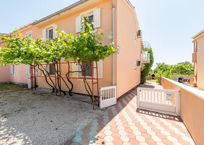 Two-bedroom In Vir *