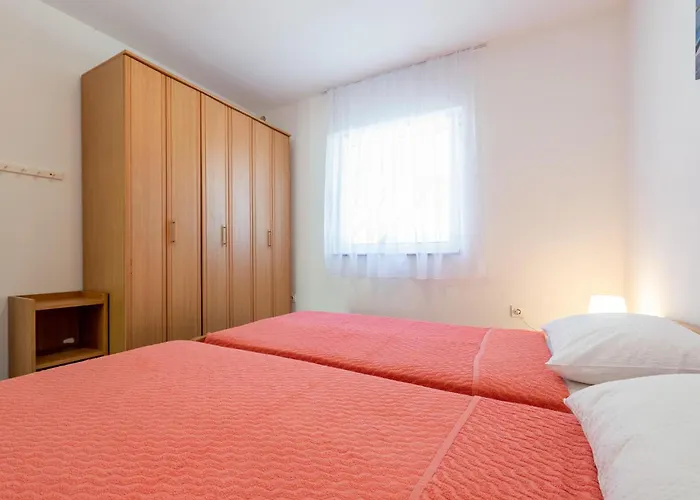 Two-bedroom In * Vir