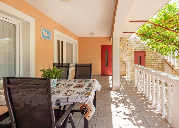 Two-bedroom In Vir