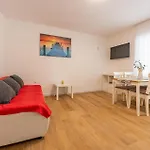 アパート Two-bedroom In