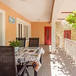 Two-bedroom In ヴィル